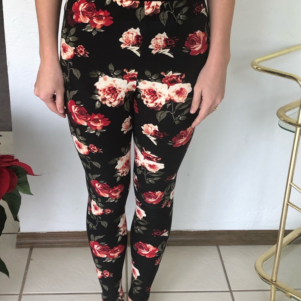 Rue21 Black Floral Leggings